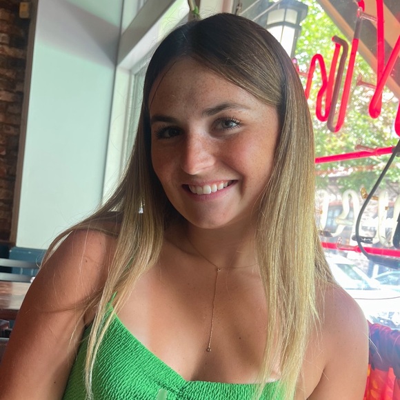 Meet your Posher, Jayln - Picture 1 of 1